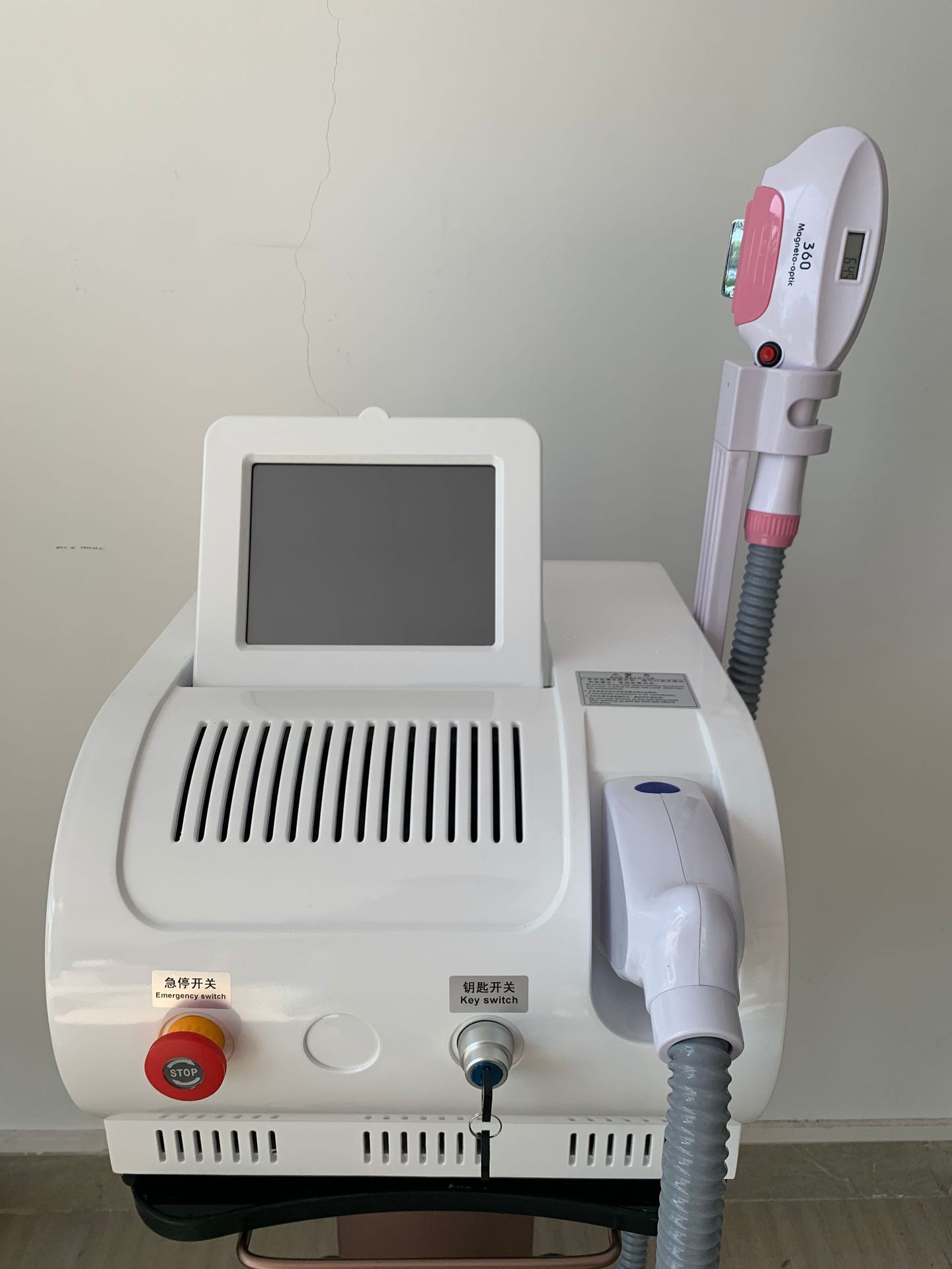 单枪360磁光脱毛仪01.jpg