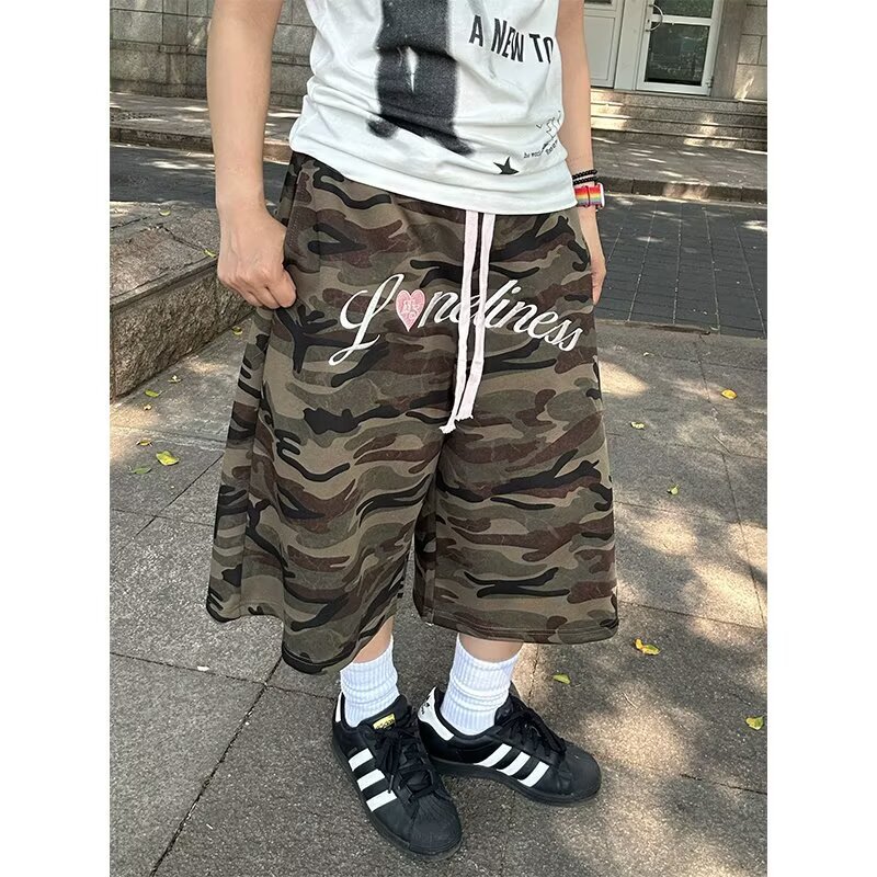 Vintage Heart Letter Camouflage Casual Cropped Pants Ins Summer New Loose Trendy Versatile Straight Shorts