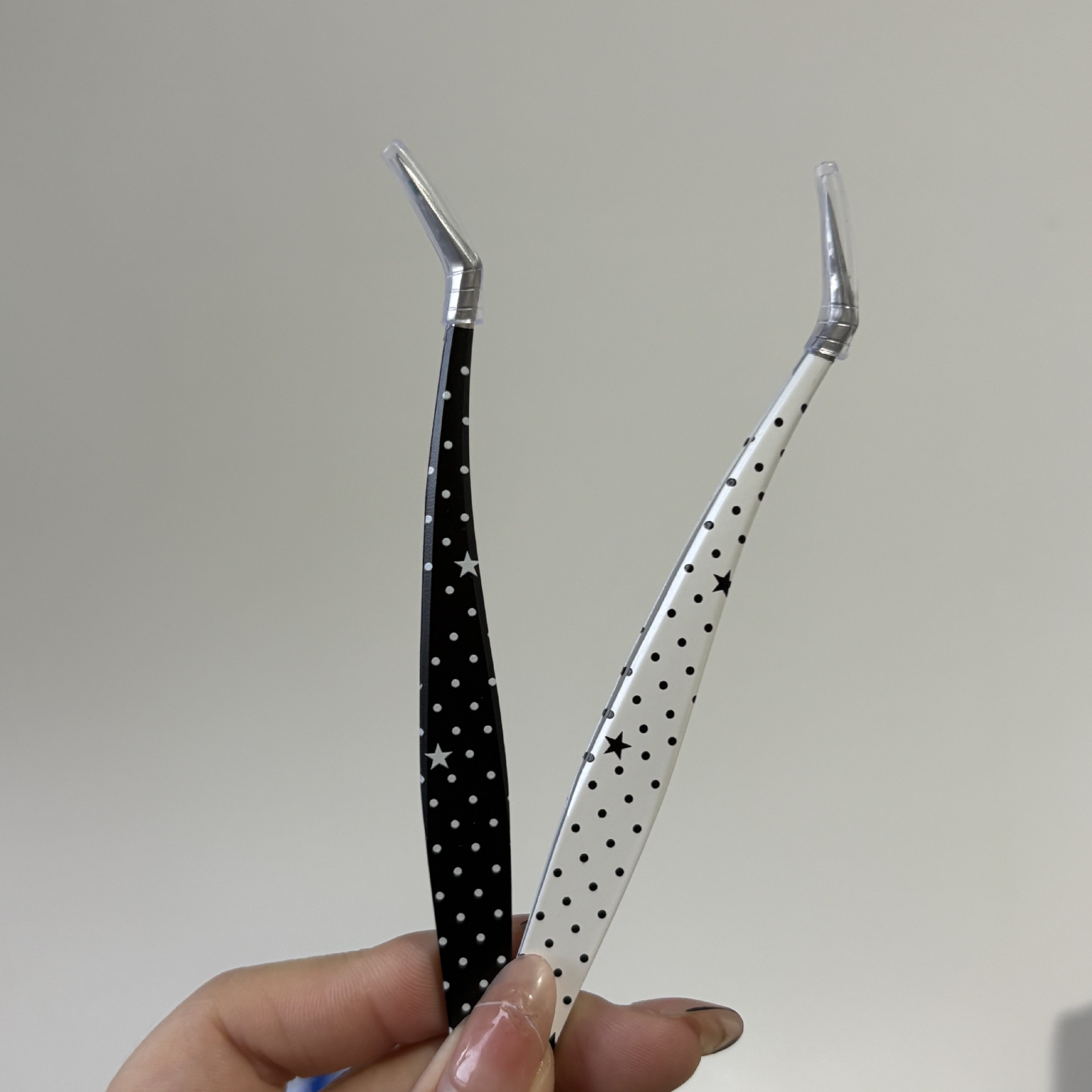 Black and white polka dot star tweezers, high aesthetic value, gold feather clip, handmade false eyelash extensions, DIY sticker tool for journaling