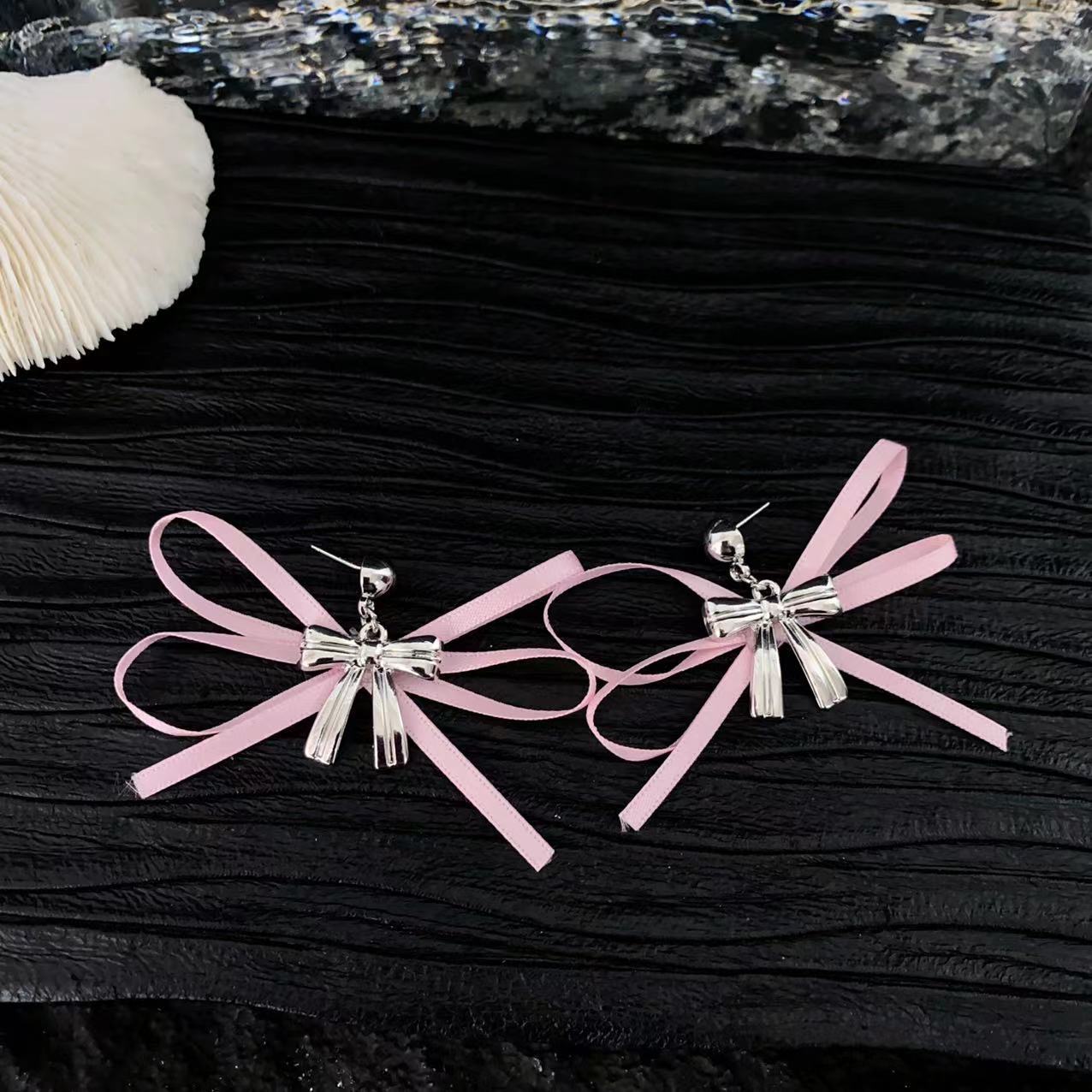 Sweet Special-Interest Design Ribbon Bowknot Pendant Ribbon Graceful And Fashionable Earrings Accessories display picture 3