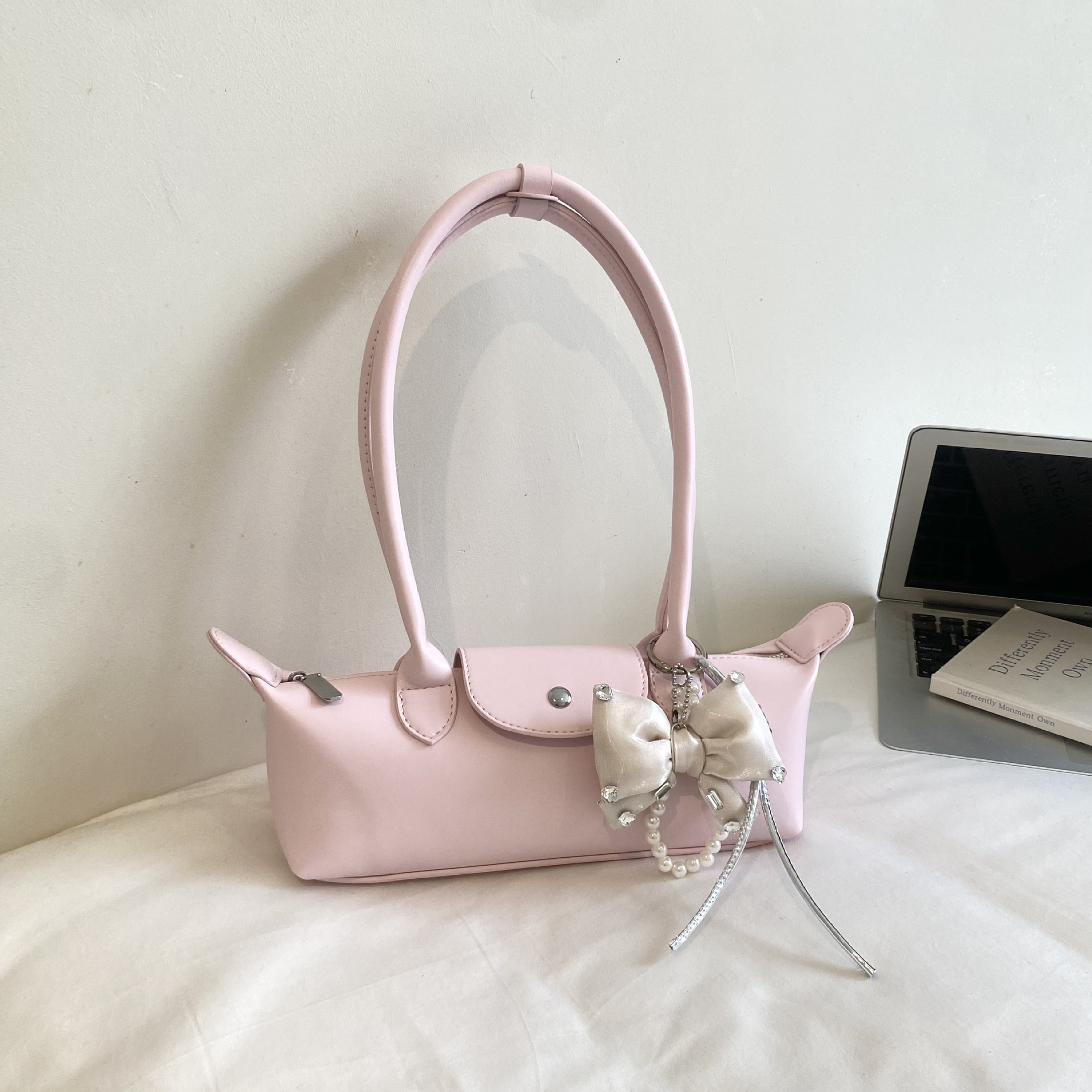Bolsa de estilo francés nicho lujoso, bolsa de bolsillo de estilo extranjero, bolsa de bolsillo de estilo transfronterizo, bolsa de viaje diario, bolsa de hombro, bolsa de brazo