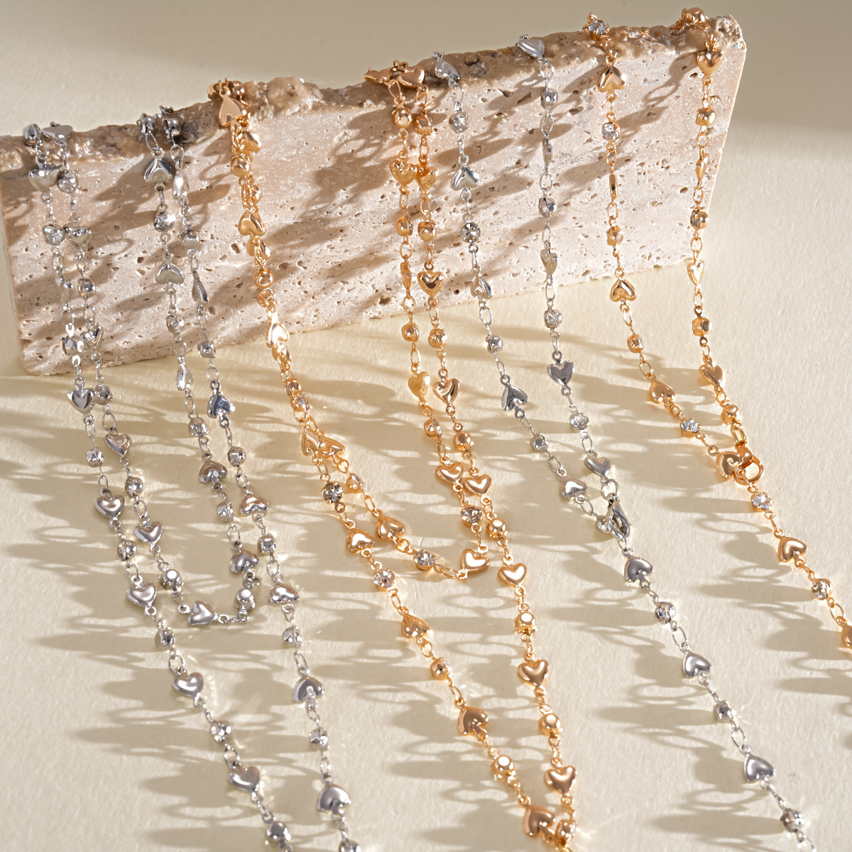 Elegant Double-layer Heart Necklace With Diamond Embellishments_voghion.com