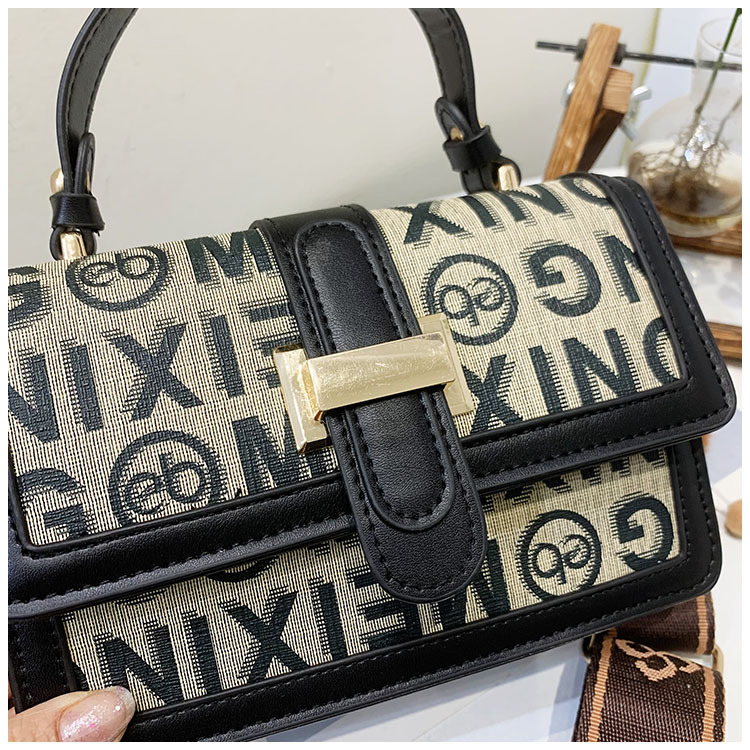Borsa a tracolla piccola quadrata donna design classico niche_voghion.com