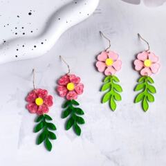 欧米の越境春の花卉の2色のつづり合わせのデザイン感のイヤリングのイヤリングのイヤリング