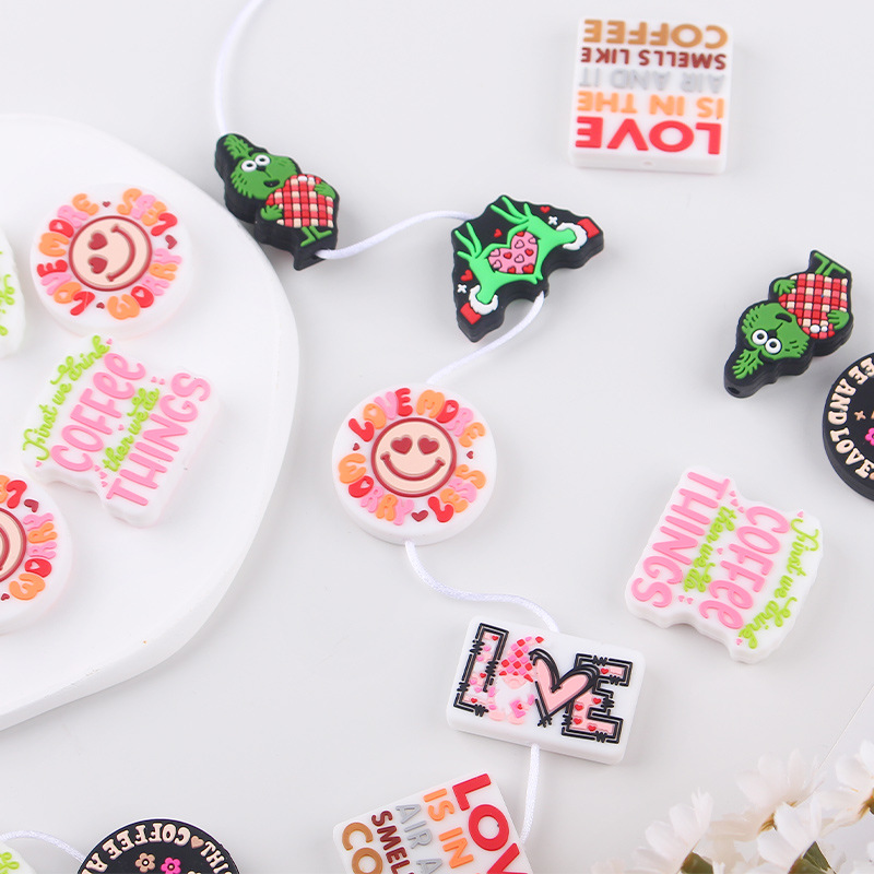 Productos para bebés caricatura día de San Valentín silicona pequeña goma de diente creativa DIY baby molar chupeta anti-caída accesorios de cadena