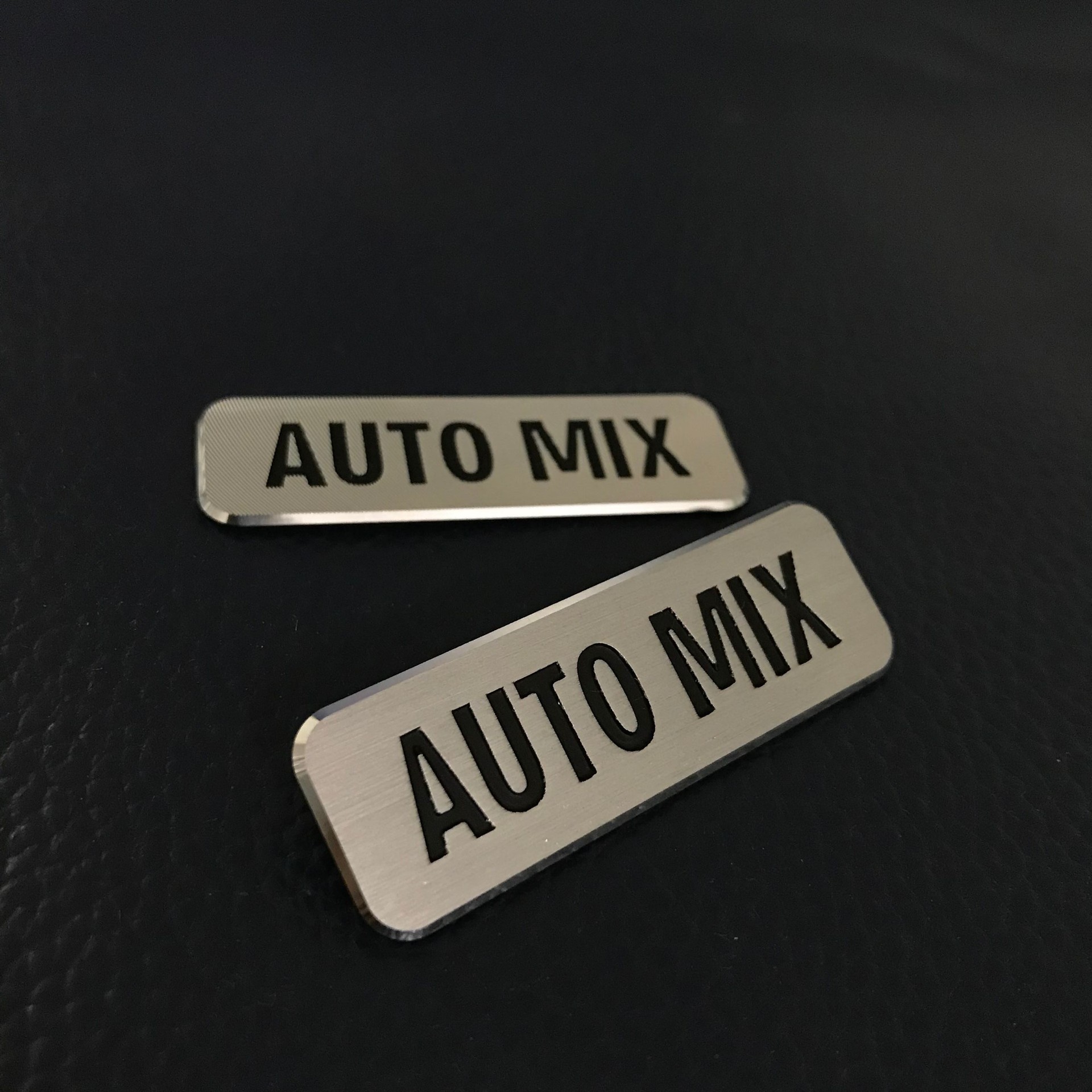 佛山铭牌五金厂液压金属铭牌氧化高光铭牌专业音响铭牌咖啡机铭牌