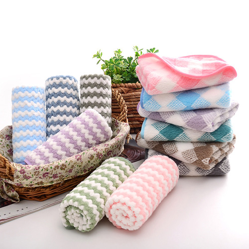 Coral velvet small square towel 30*30 absorbent small towel kindergarten hand towel children's handkerchief kitchen rag wholesale