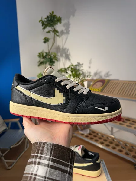 Original Aj1 Low Low-Top Casual Shoes in Smoke Gray, Black, and Unc Blue, Couple's Retro Sneakers with Laces