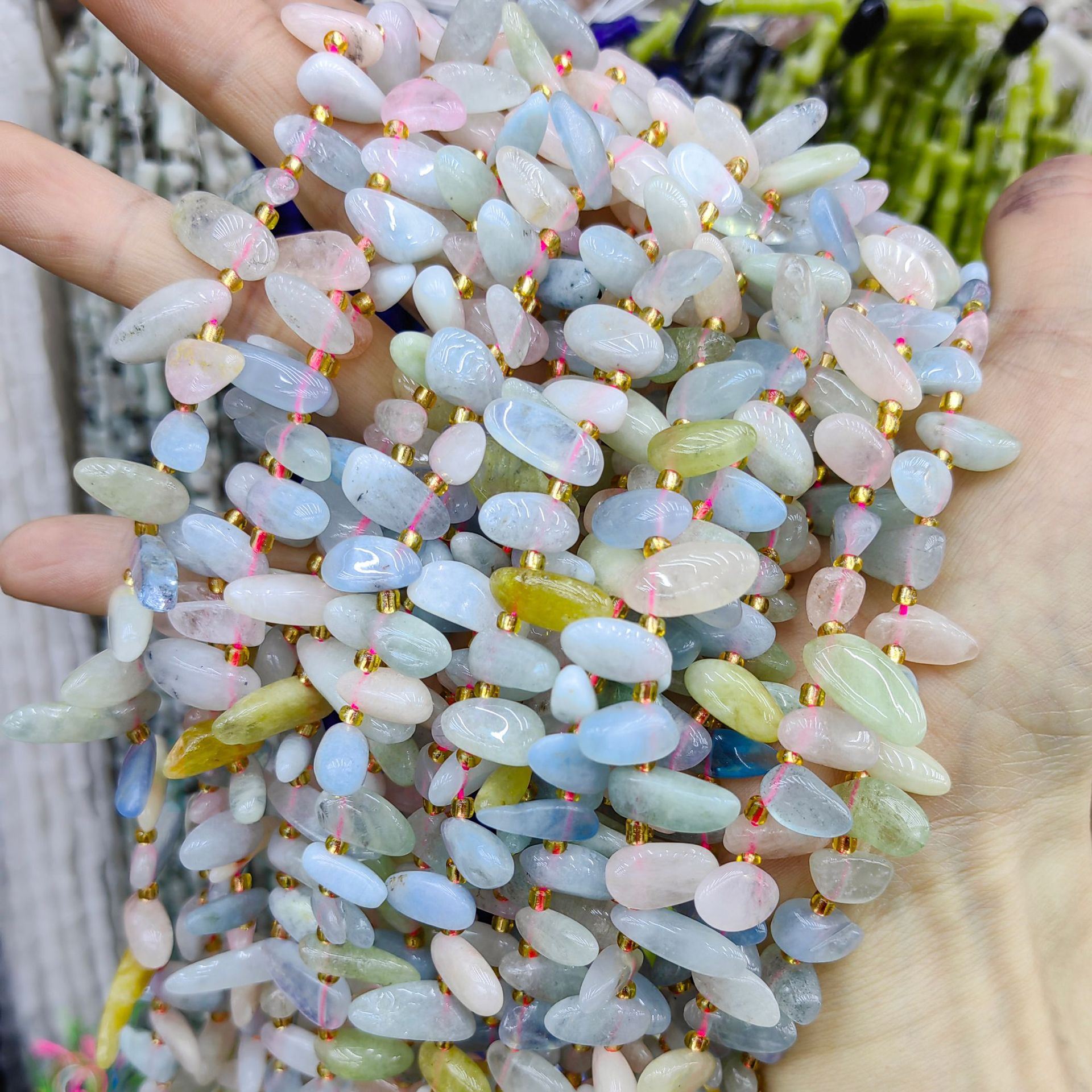 Piedra natural cristal piedra triturada amorfa agujeros laterales heterogéneos semiacabados joyería DIY perlas al por mayor