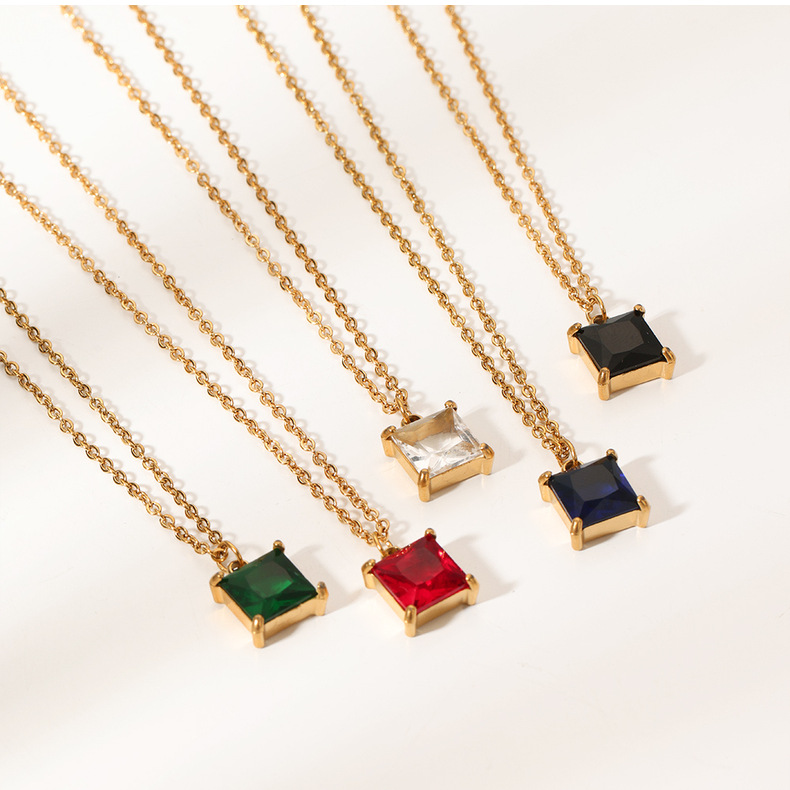 Simple Style Square Stainless Steel Titanium Steel Inlay Zircon Pendant Necklace display picture 1