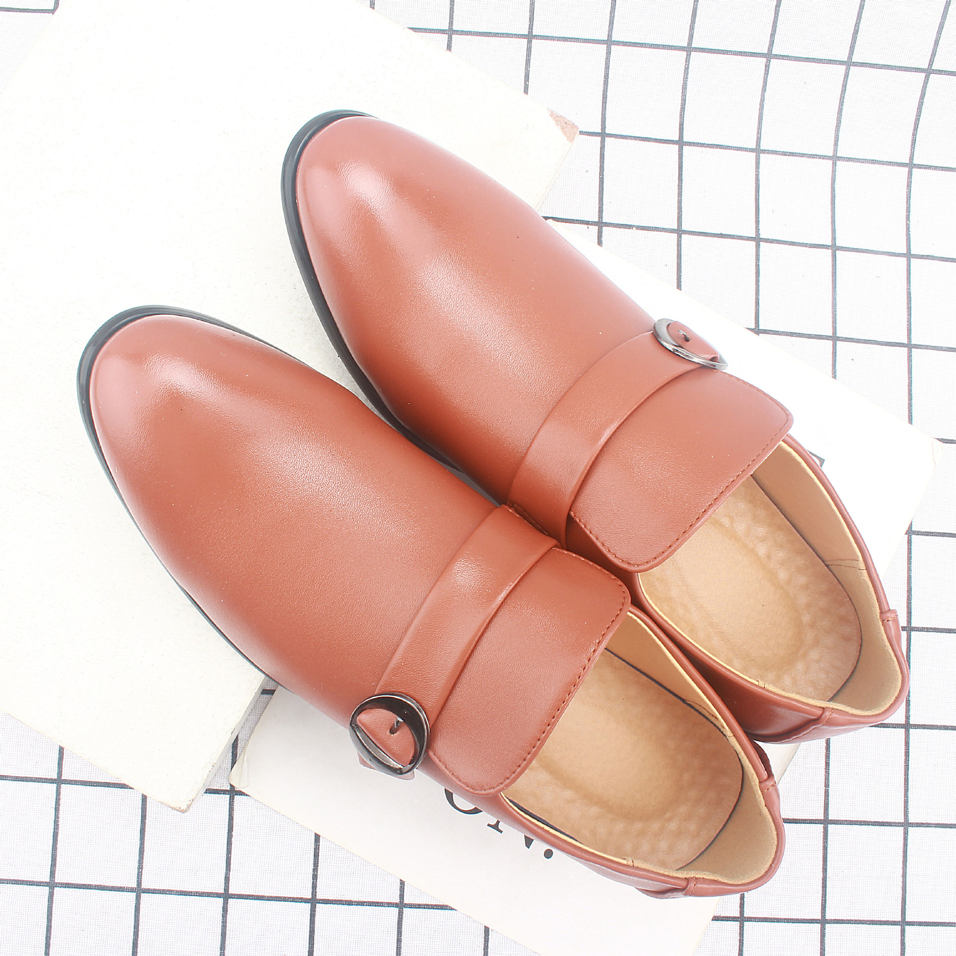 ��ʽ����ƤЬ�羳�����¿��ָ�Ьʱ����ʿ�׽�����ƤЬ1836