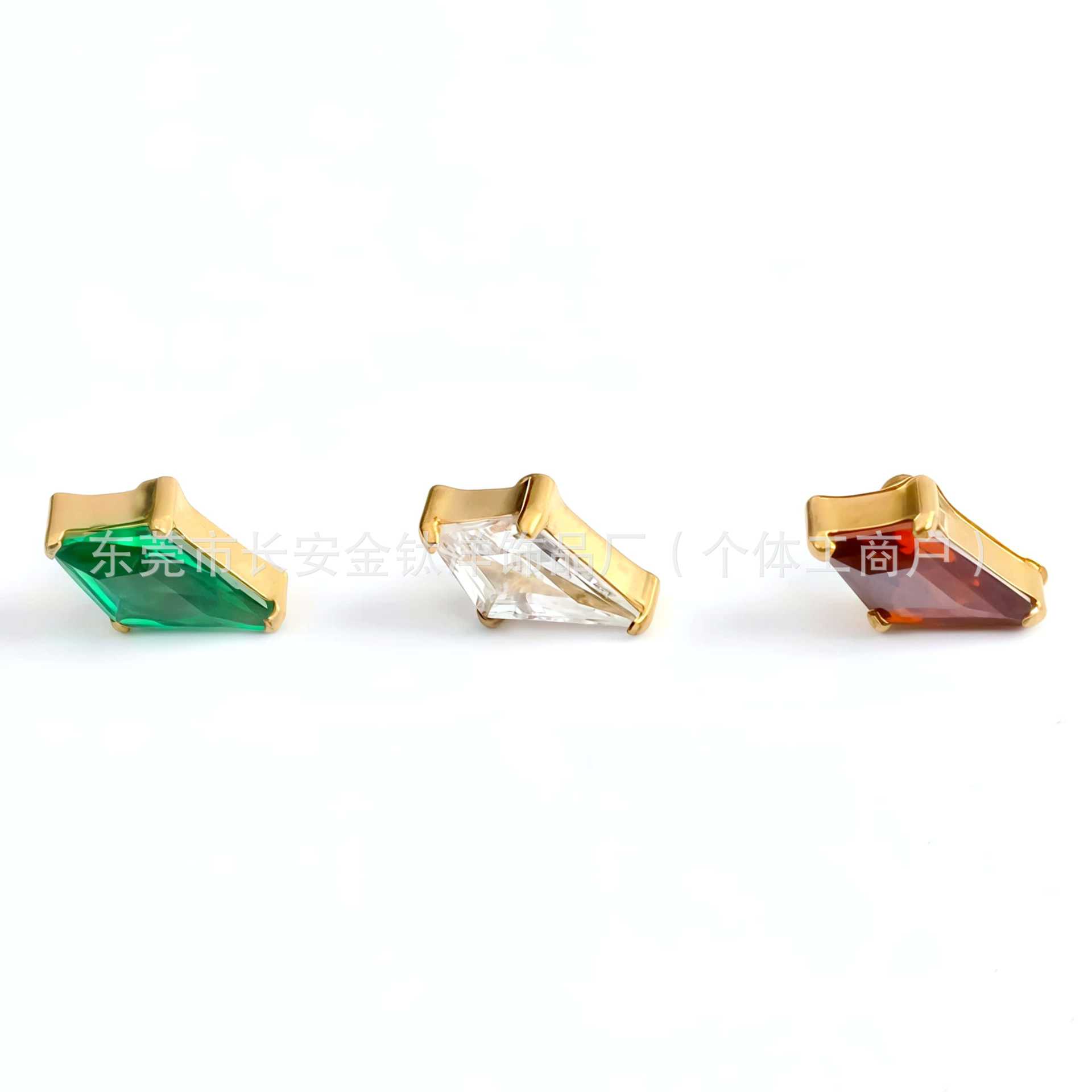 Pointed titanium steel lip stud product view