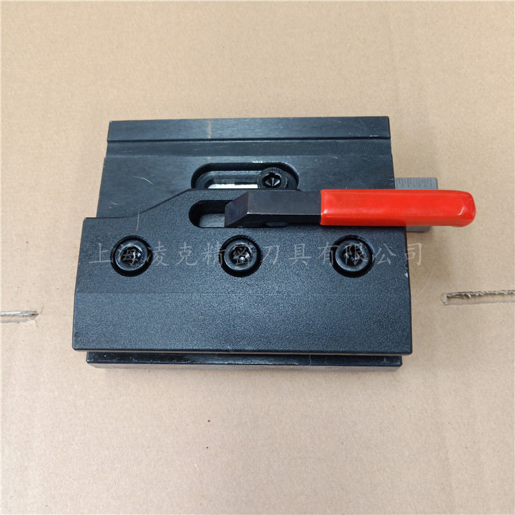 �������� �����ֻ���Ӧ ����������о� �ֱ���ť�а� �۸��Ż�