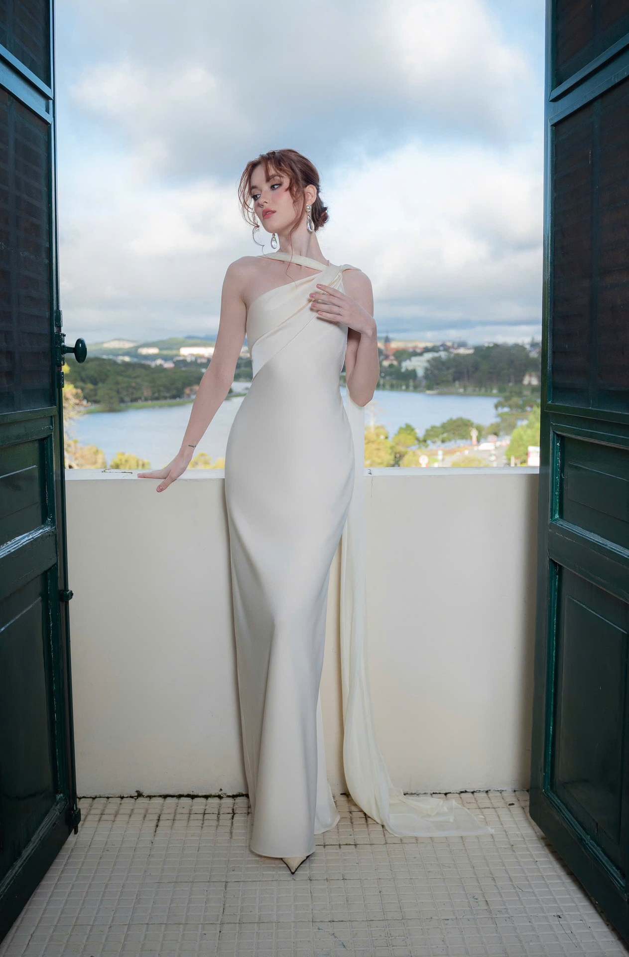 Elegant Socialite One‑Shoulder Satin Mermaid Slimming Bodycon Long Party Dress_ecoleips.com