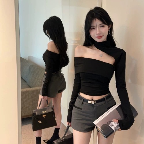 心機設計非対称風の短い上着のtシャツの肩の黒い透かし彫りの修身感は臍のギャルを現してやせて首を掛けます。|undefined