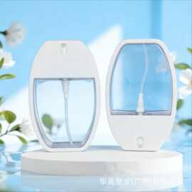 厂家直销卡片喷雾瓶全塑PETG迷你香水分装瓶补水喷雾器多款式可选