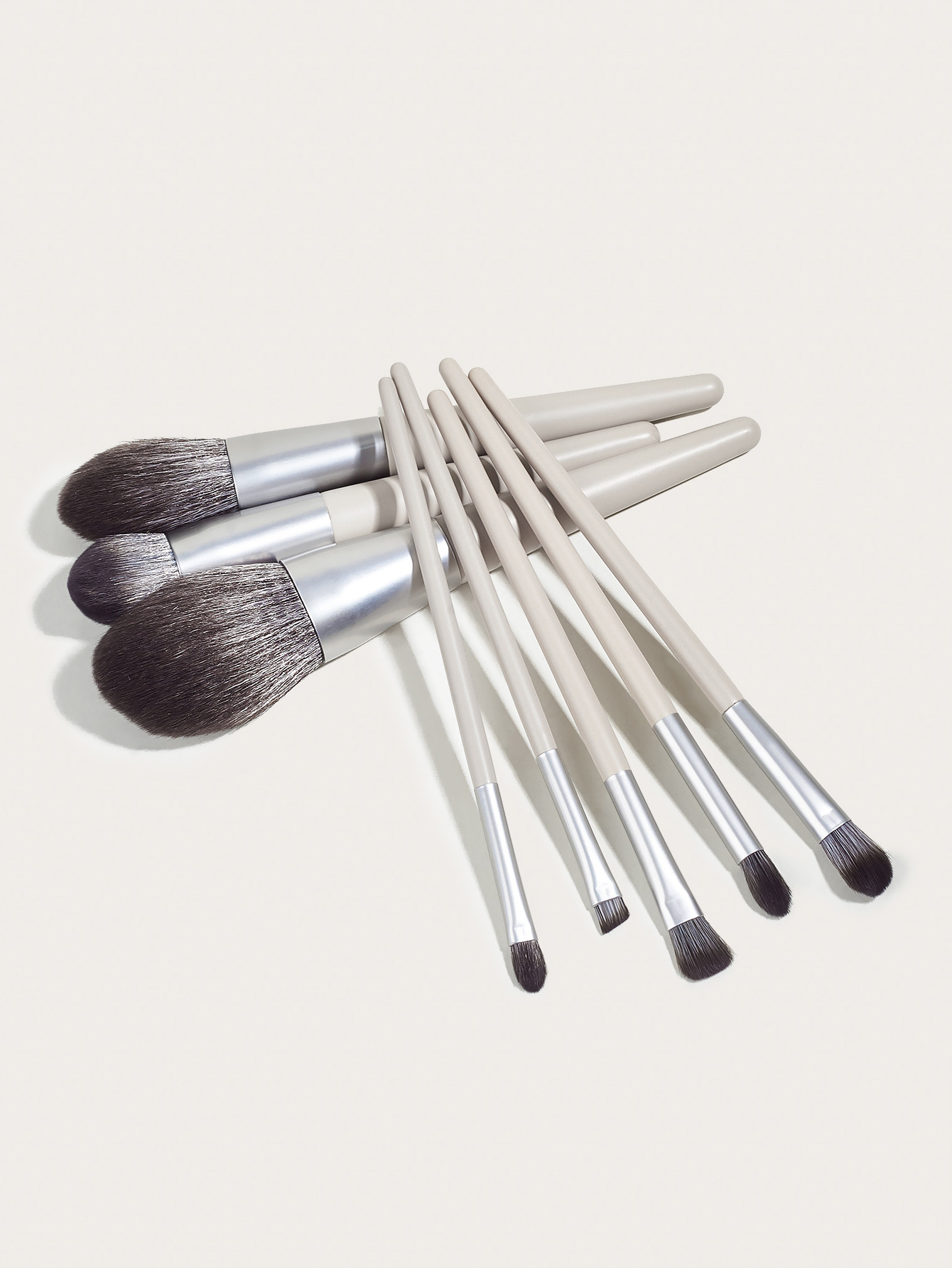 8 pennelli per il trucco, strumenti per il trucco, set grigio, pennello per ombretti, pennello per cipria, trucco GUJHUI_voghion.com