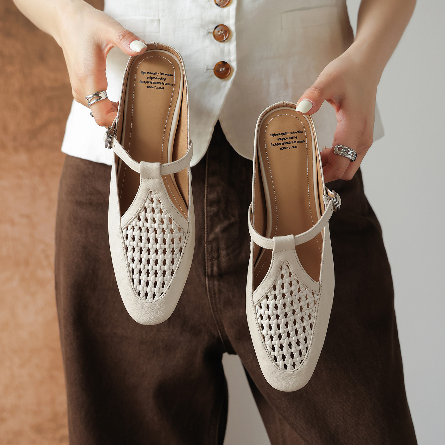 Dép mule nữ gót cao 6 cm, mũi kín, đế xuồng đan, phong cách mùa hè — đen