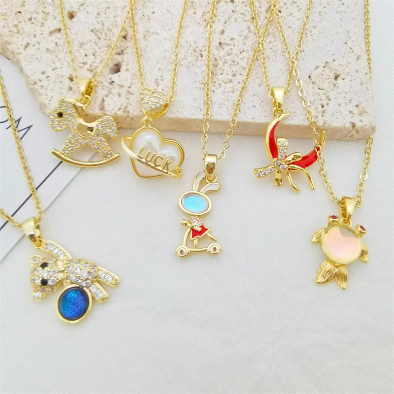 Ig Style Simple Style Bear Heart Shape Fish Titanium Steel 18k Gold Plated Artificial Gemstones Zircon Pendant Necklace In Bulk display picture 1