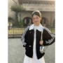 娃娃领宽松小众早春卫衣