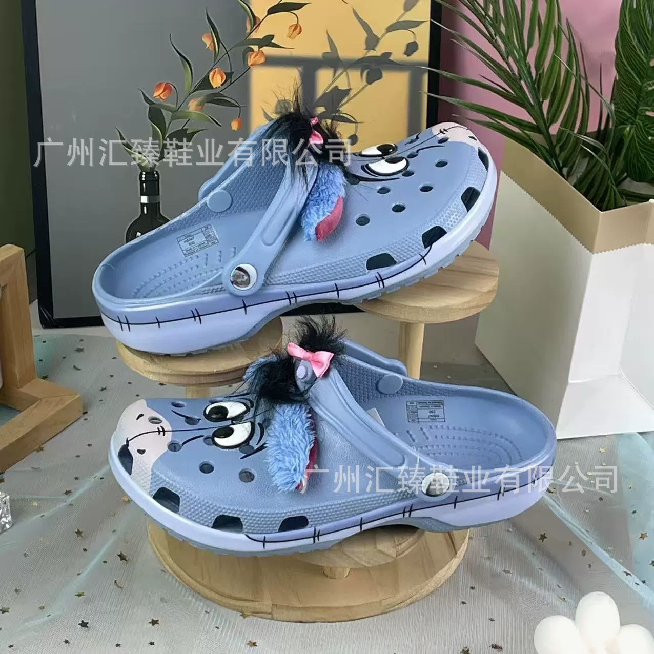 Personaje clásico de la casa de tarjetas de estrellas de niños zapatos antideslizantes sandalias zapatillas de playa para niños al por mayor