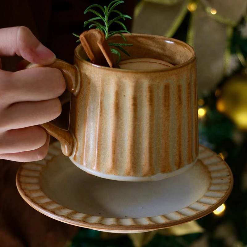 Retro coffee cup and saucer set, milk cup, mugs with vertical lines, ceramic cup and saucer, exquisite afternoon tea tableware for tea restaurants