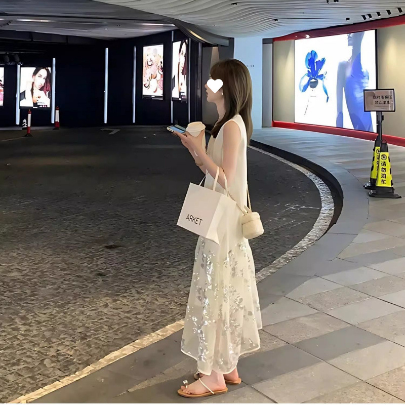 法式气质白色连衣裙女夏季2025新款设计感时尚拼接网纱亮片背心裙|undefined