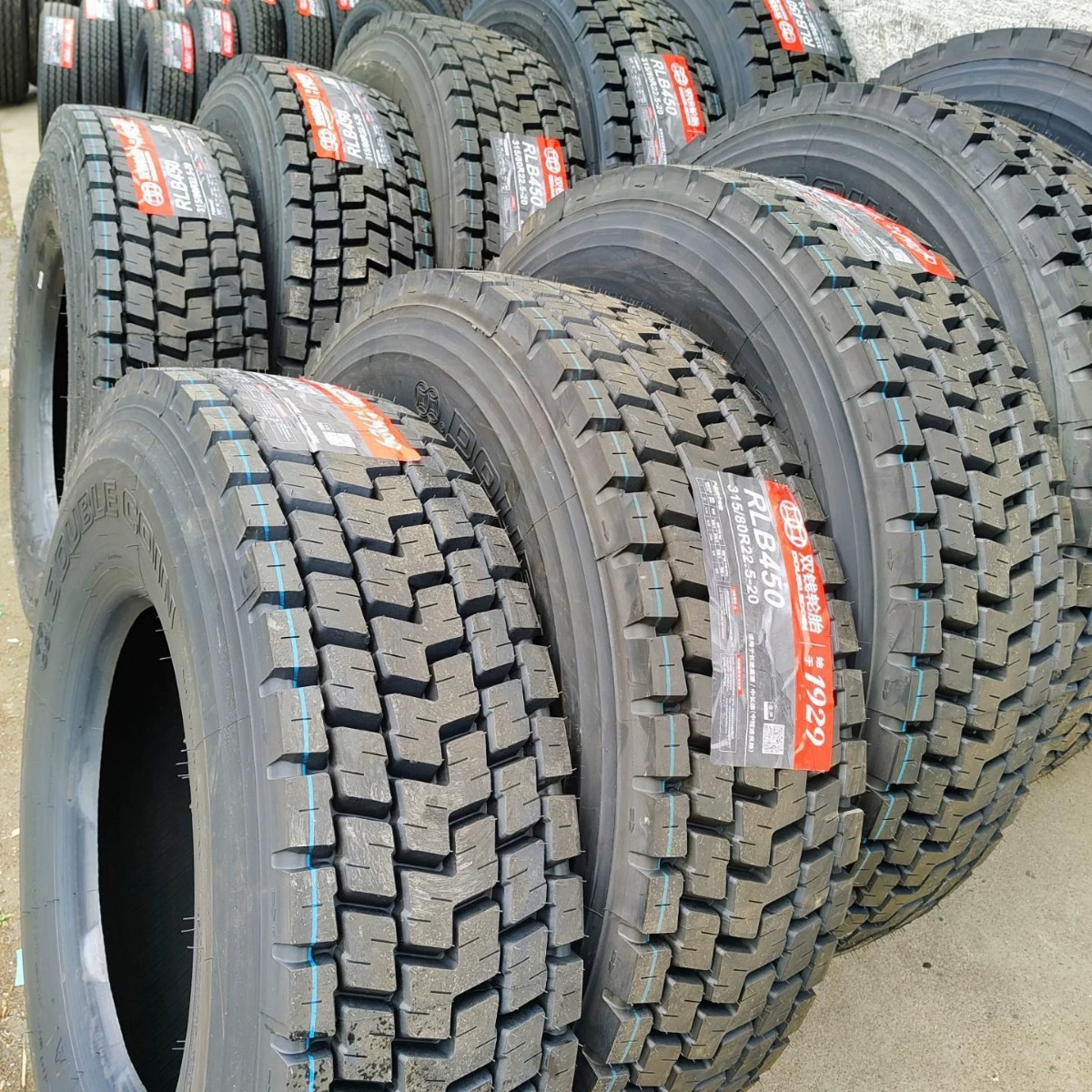 Dual-axle truck bus tire 315/60R22.5 tire RLB450 mahjong block pattern truck tire