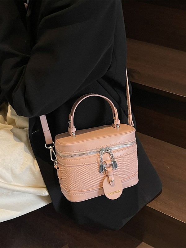 Caja portátil de moda retro transfronteriza Bolsa cuadrada pequeña para mujer 2025 nuevo bolso de mensajero de un solo hombro con textura de alta gama