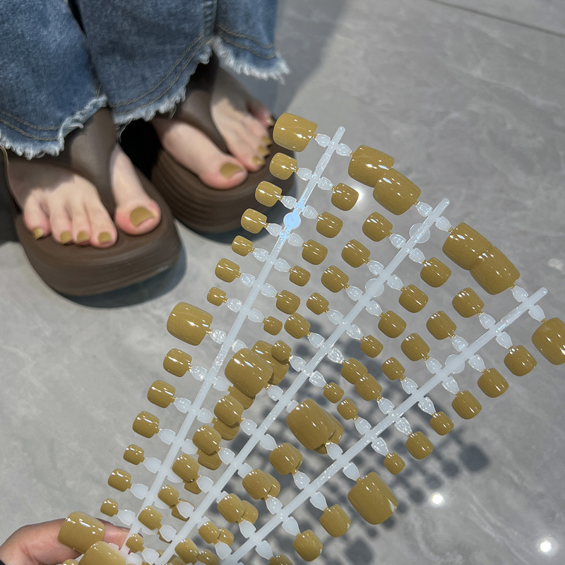 ins minimalist style mustard brown press-on nails, 42-piece set, versatile, flattering, removable fake toenails wholesale