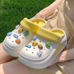 夏季鞋女可爱厚底多巴胺增高洞洞沙滩防滑凉鞋外穿拖鞋包头洞洞鞋
