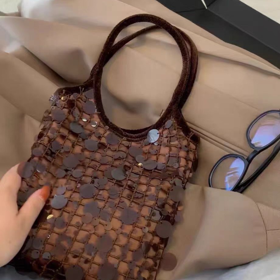 Qəhvəyi rəngli sequin mini əl çantası, Miu üslubu