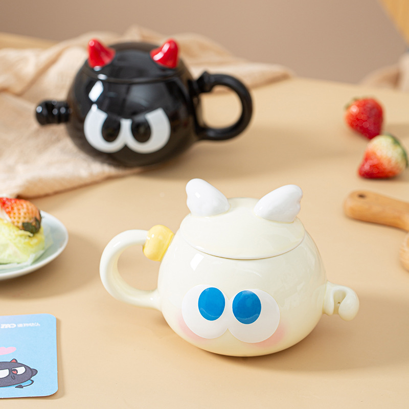 Taza de dibujos animados linda taza de agua de cerámica taza de desayuno taza de leche taza de pudín de diablo de ángel regalo de novia