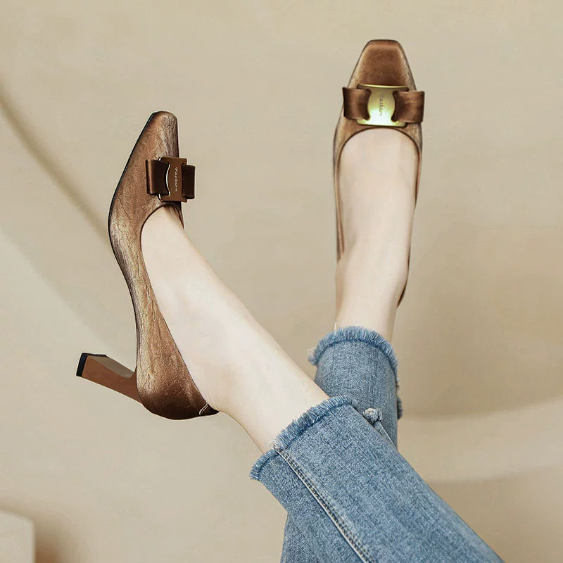 Black high heels thick heels without tiring feet temperament celebrity 2025 new spring and autumn women's shoes square toe French shallow mouth single shoes