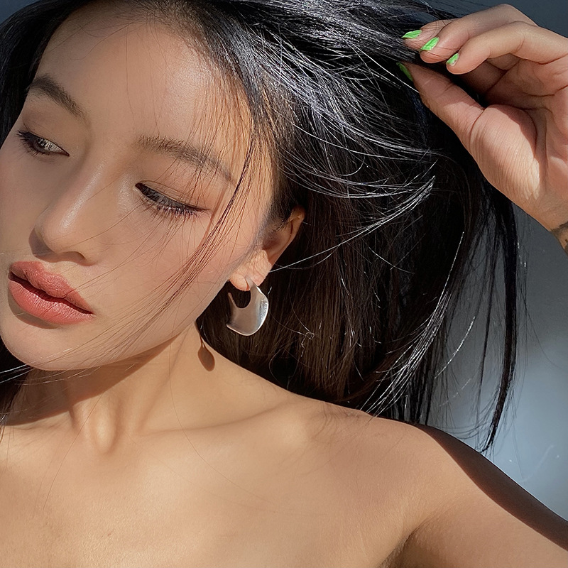 Retro geometric design golden matte high quality elegant earrings