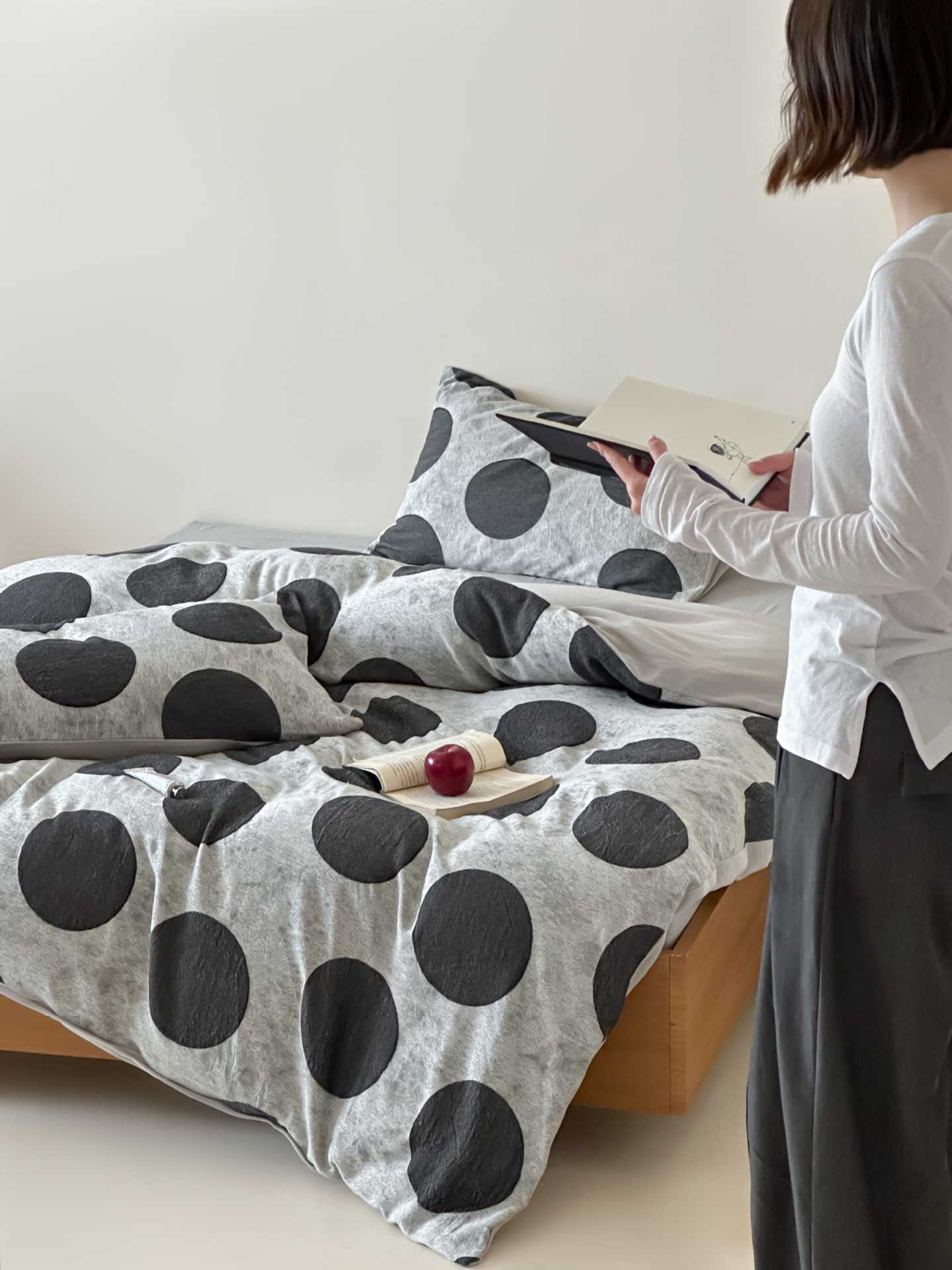 Conjunto de capa de edredão jacquard com bolinhas verde retro_voghion.com