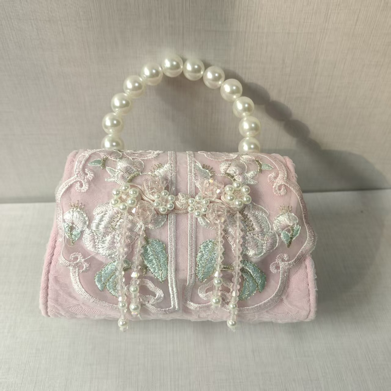 2025 primavera y verano estilo caliente moda casual niños dulces bolsa de gelatina mini bolso de mensajero de un solo hombro variedad al por mayor