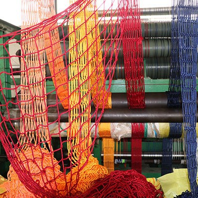 球场围网 聚乙烯高尔夫场地围网 pe绿色白色绳网围栏彩色电力围网