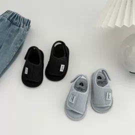 童套装;童裤;童毛衣