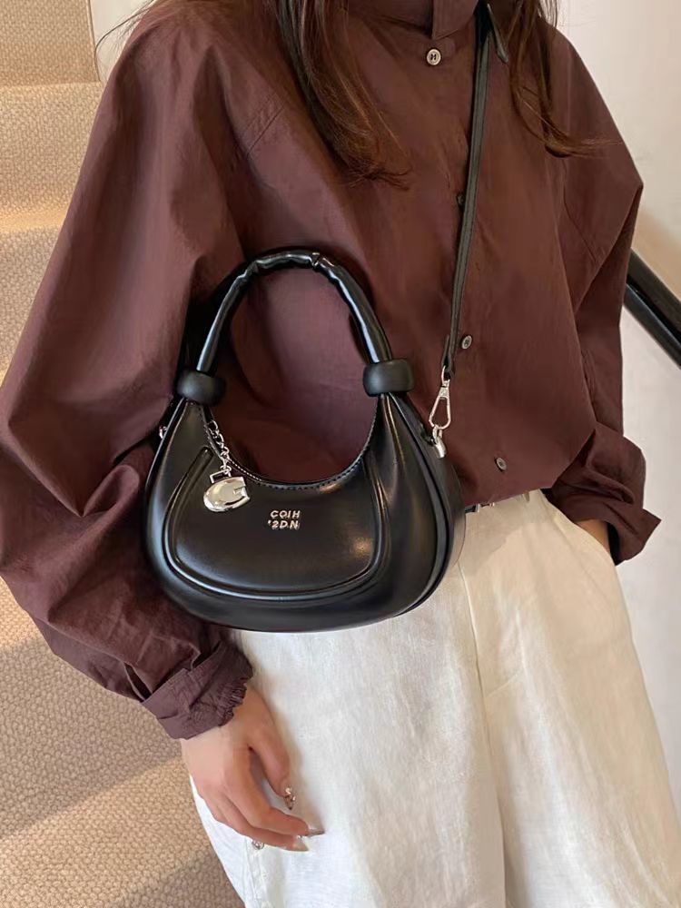 Women's Retro Saddle Crossbody Bag Designer Versatile Shoulder Bag_voghion.com