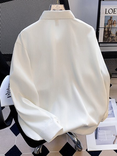 Men's High-End Chinese Style Casual Long-Sleeve Shirt with Traditional Button Closures, Loose Fit, Flowing Sensation, and Modern Chinese Outfit