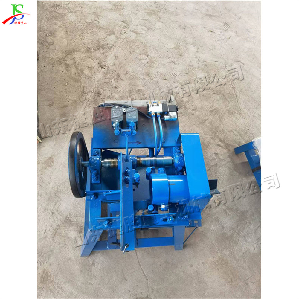 Máquina semiautomática de tornillo de varilla redonda pequeña varilla de barrido máquina de corte de dientes de varilla de madera equipo de procesamiento automático de tornillo de varilla de madera