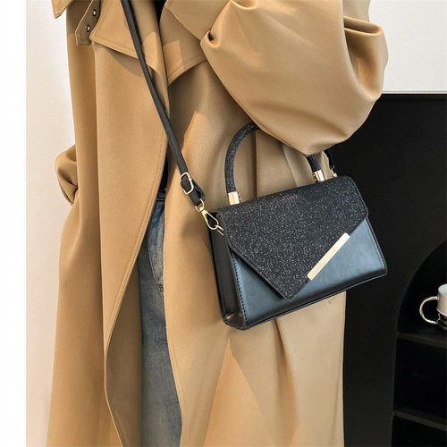 New style bag, women's high-end one-shoulder cross-body bag, women's bag, all-matching handbag, small fresh gold silk embroidered thread, small square bag