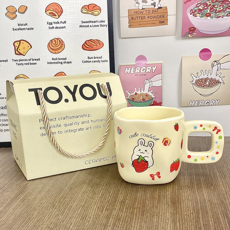 Taza de cerámica Taza de dibujos animados creativa Regalo de mano Regalo de cumpleaños lindo Taza para beber para niñas Taza de café para parejas
