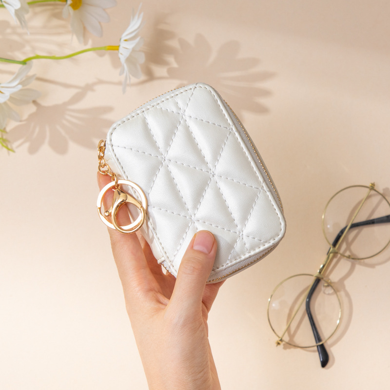 2023 nowa czerwona koperta z ustami, mała i mini przenośna z lustrzaną torbą, klucz do kosmetyczki ze wzorem owczej skóry_voghion.com