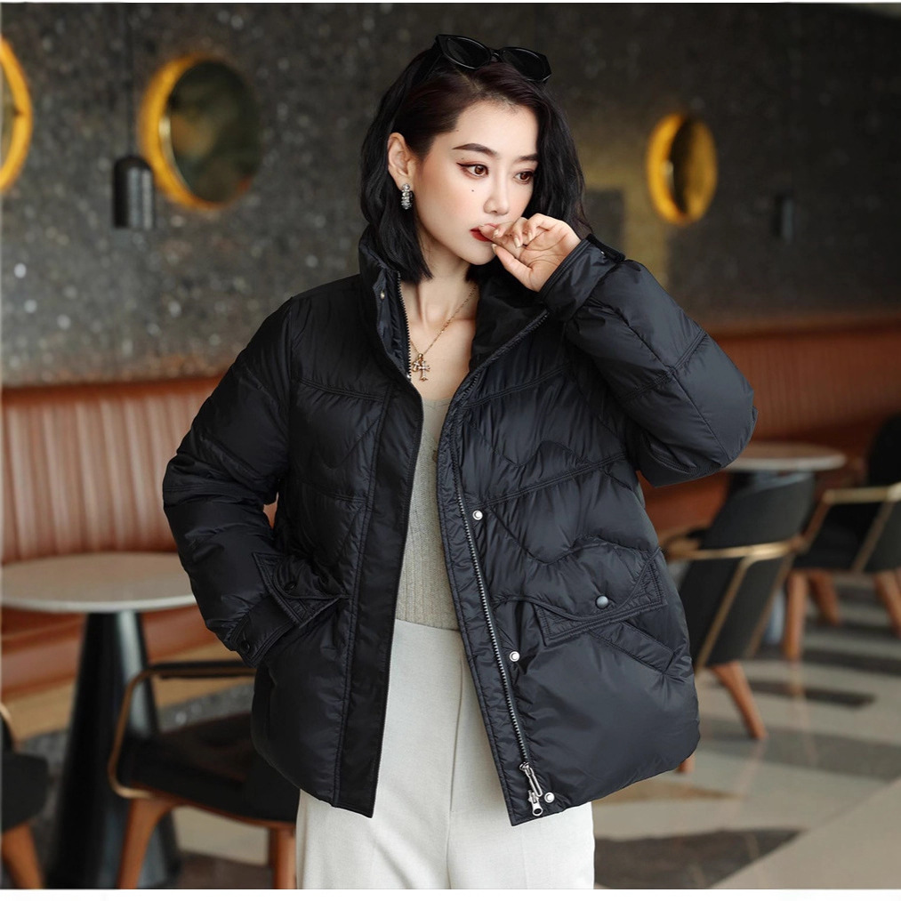 Invierno nuevo cuello vertical chaqueta de plumón mujer abrigo abrigo abrigo corto suelto stock