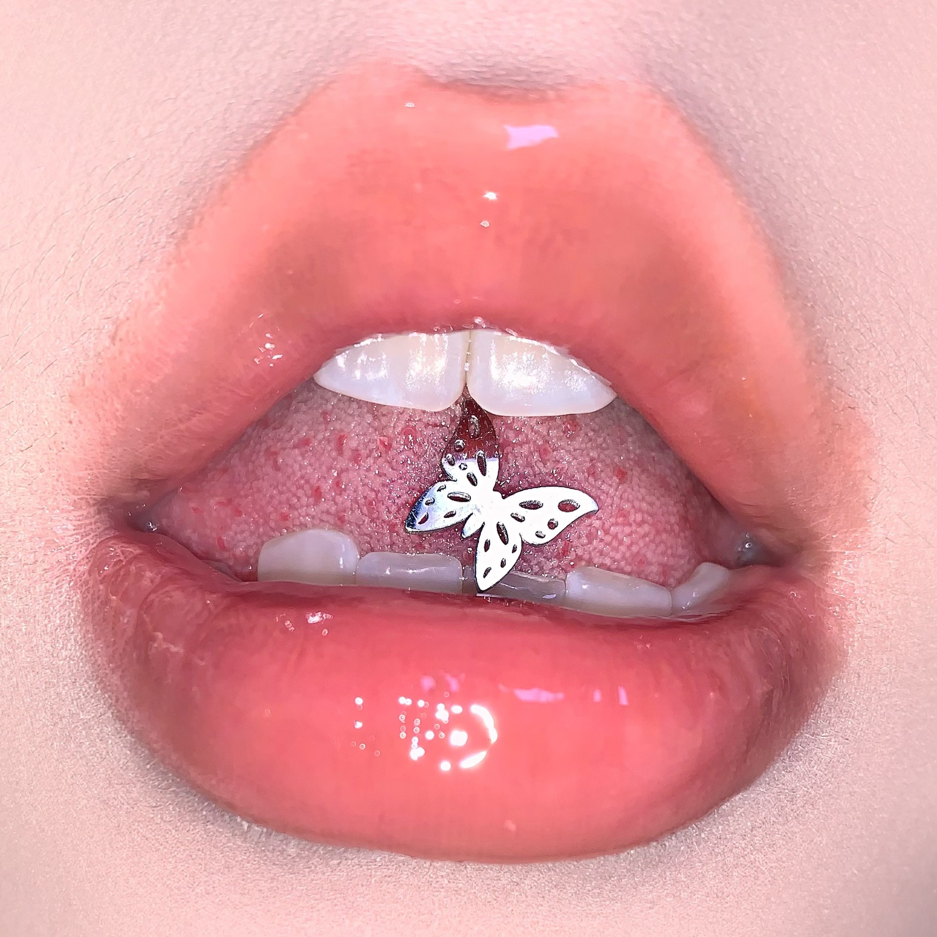 Labret piercing jewelry detail image