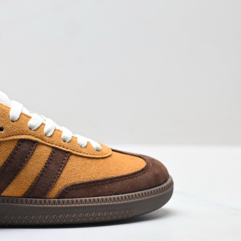 Real shot consultation customer service-4