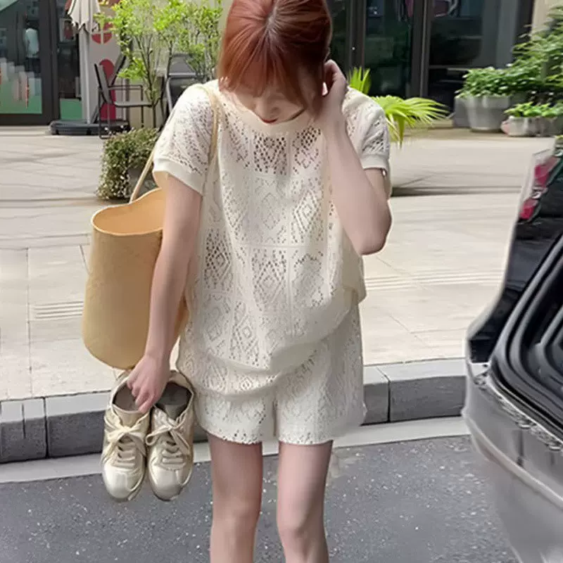 大码套装女2025年春季新款欧货蕾丝钩花短袖T恤短裤时尚两件套潮