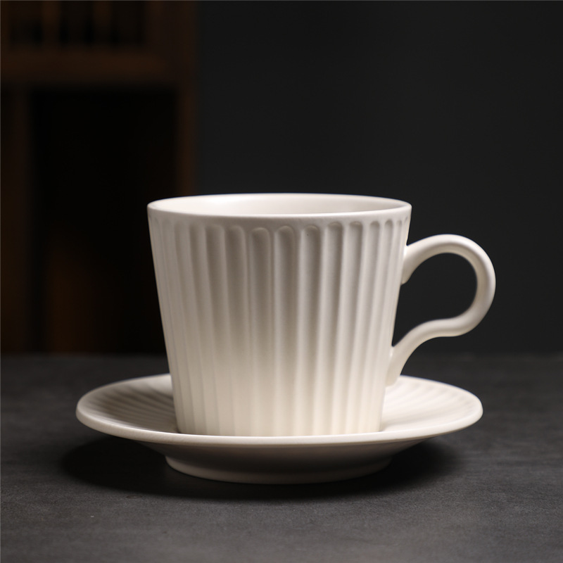 Estilo japonés vintage de cerámica taza de café y platillo traje creativo regalo taza de té de la tarde taza de café de gres